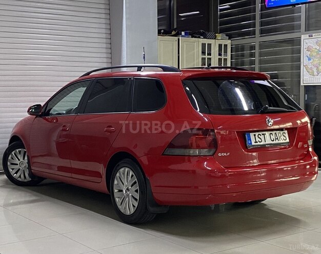 Volkswagen Golf-11