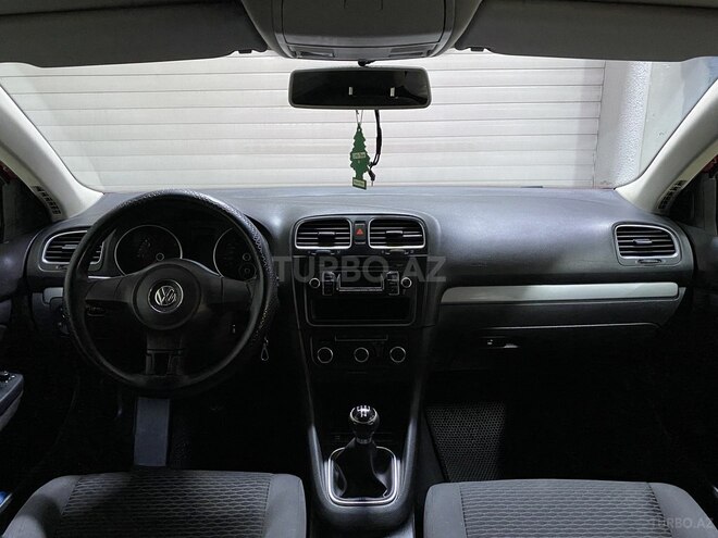 Volkswagen Golf-14