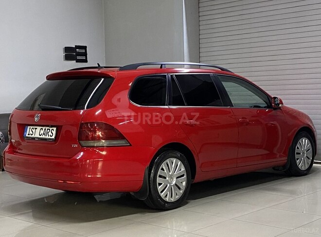 Volkswagen Golf-10