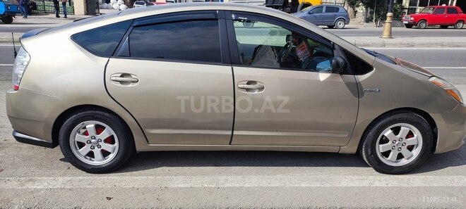 Toyota Prius 2007, 278,000 km - 1.5 l - Şəki