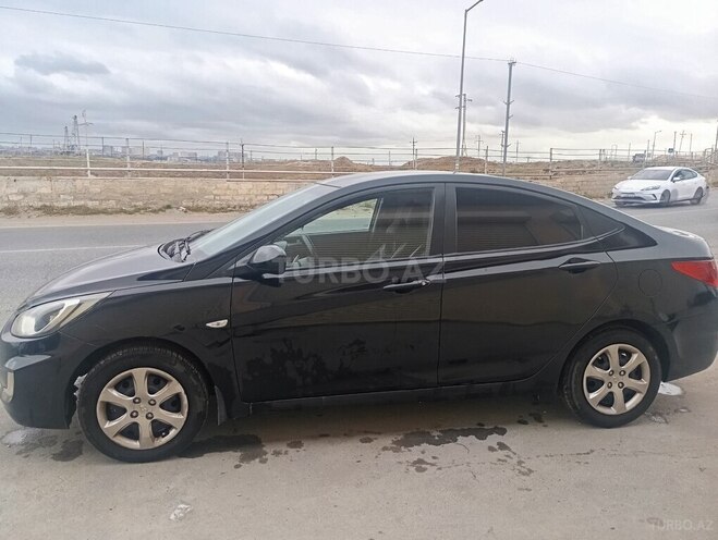 Hyundai Accent 2013, 340,000 km - 1.4 l - Bakı