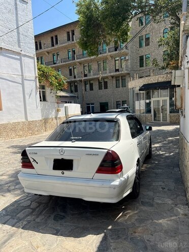 Mercedes C 230 1999, 300,000 km - 2.3 л - Bakı