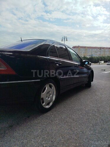 Mercedes C 220 2002, 220,000 km - 2.1 l - Bakı