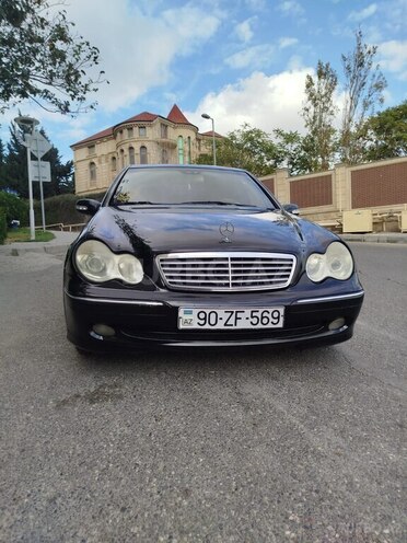 Mercedes C 220 2002, 220,000 km - 2.1 l - Bakı