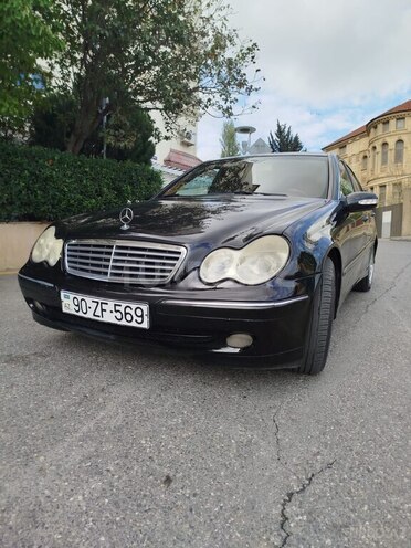 Mercedes C 220 2002, 220,000 km - 2.1 l - Bakı