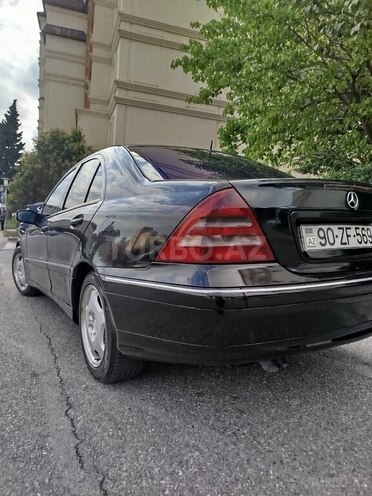 Mercedes C 220 2002, 220,000 km - 2.1 l - Bakı