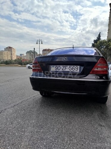 Mercedes C 220 2002, 220,000 km - 2.1 l - Bakı
