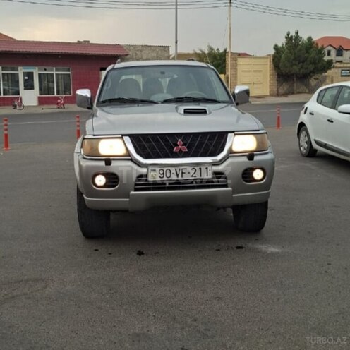 Mitsubishi  2000, 300,000 km - 2.5 l - Bakı