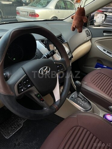 Hyundai Accent 2015, 234,110 km - 1.6 л - Bakı