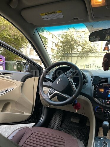 Hyundai Accent 2015, 234,110 km - 1.6 л - Bakı
