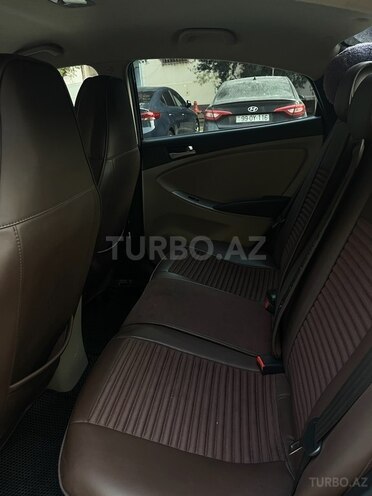 Hyundai Accent 2015, 234,110 km - 1.6 л - Bakı