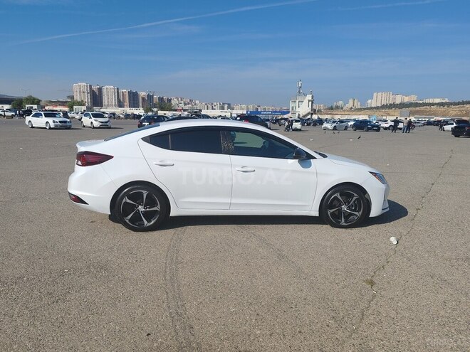 Hyundai Elantra 2019, 165,762 km - 2.0 l - Bakı