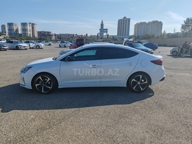 Hyundai Elantra 2019, 165,762 km - 2.0 l - Bakı