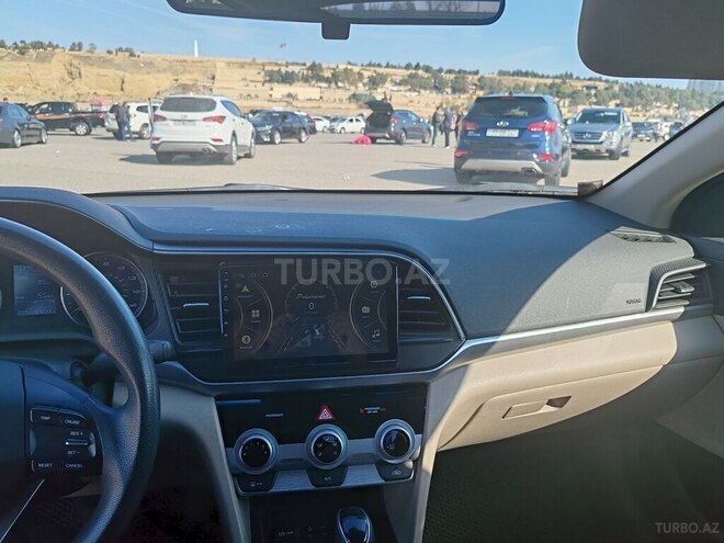 Hyundai Elantra 2019, 165,762 km - 2.0 l - Bakı