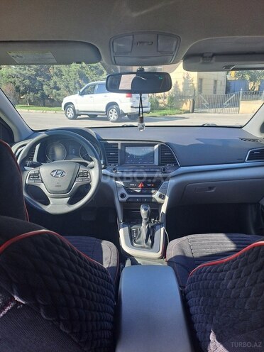 Hyundai Elantra 2018, 160,000 km - 2.0 l - Bakı