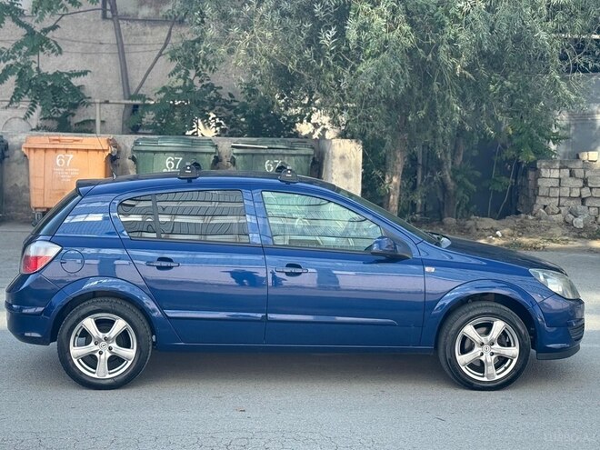 Opel Astra 2004, 325,000 km - 1.4 l - Bakı