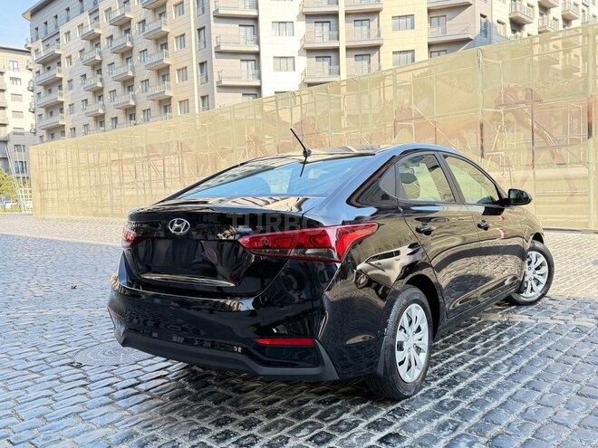 Hyundai Accent 2020, 19,000 km - 1.6 л - Bakı