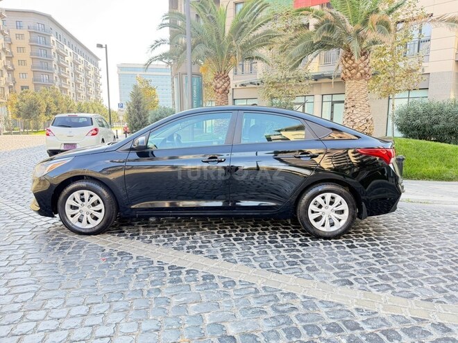 Hyundai Accent 2020, 19,000 km - 1.6 л - Bakı