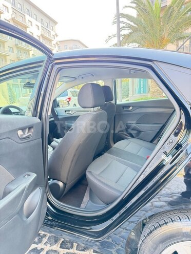 Hyundai Accent 2020, 19,000 km - 1.6 л - Bakı