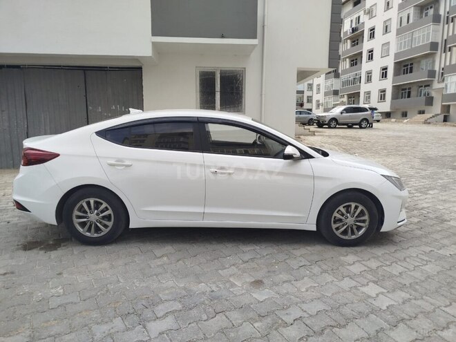 Hyundai Avante 2019, 200,005 km - 1.6 л - Bakı