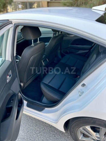 Hyundai Elantra 2017, 230,000 km - 2.0 л - Bakı