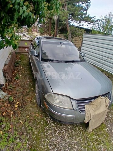Volkswagen Passat 2003, 255,452 km - 1.8 l - Qusar