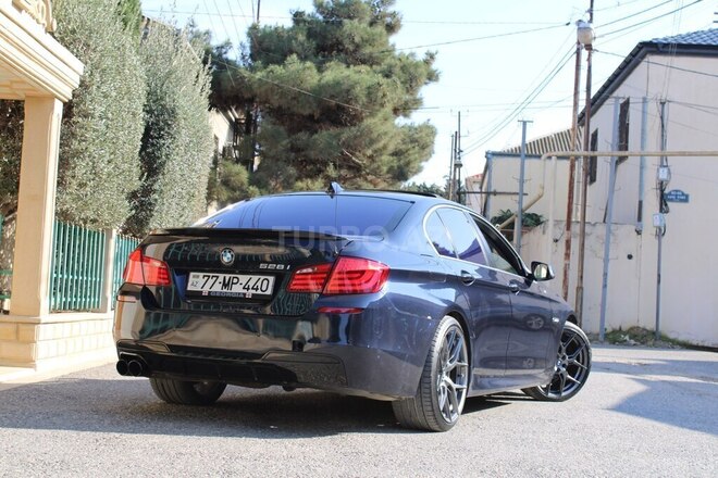 BMW 528 2012, 242,000 km - 2.0 l - Bakı