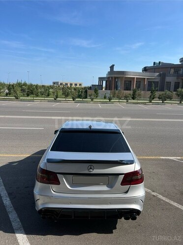 Mercedes E 220 2010, 262,000 km - 2.1 l - Sumqayıt