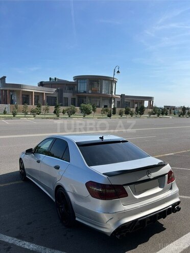 Mercedes E 220 2010, 262,000 km - 2.1 l - Sumqayıt