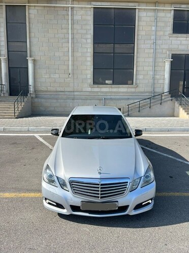 Mercedes E 220 2010, 262,000 km - 2.1 l - Sumqayıt