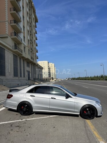 Mercedes E 220 2010, 262,000 km - 2.1 l - Sumqayıt
