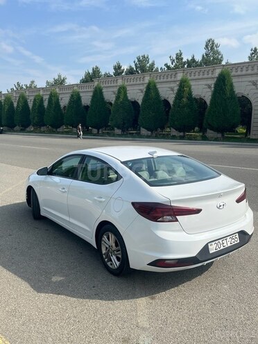 Hyundai Elantra 2018, 109,500 km - 2.0 л - Gəncə