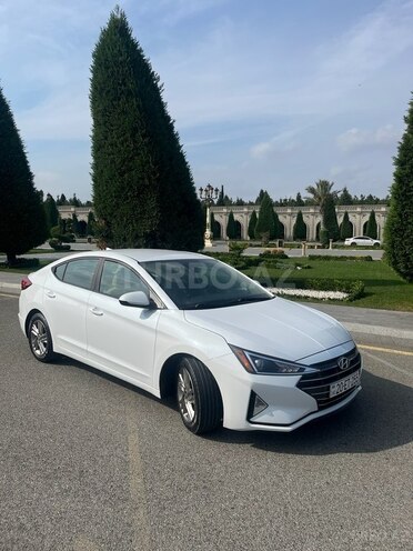 Hyundai Elantra 2018, 109,500 km - 2.0 л - Gəncə