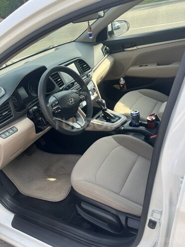 Hyundai Elantra 2018, 109,500 km - 2.0 л - Gəncə