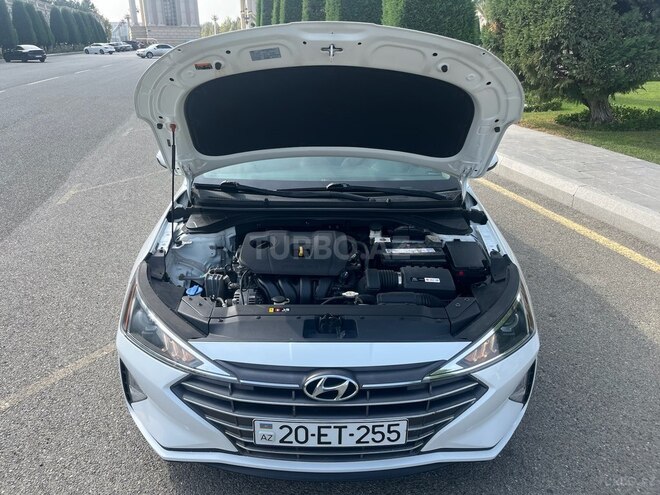 Hyundai Elantra 2018, 109,500 km - 2.0 л - Gəncə