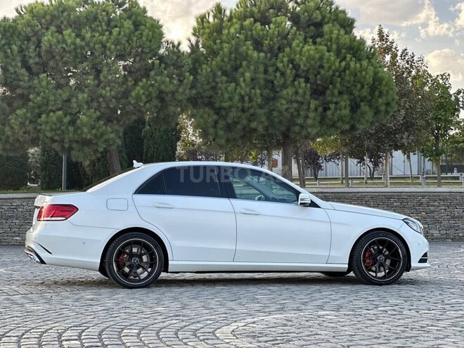 Mercedes E 220 2013, 218,000 km - 2.1 l - Bakı