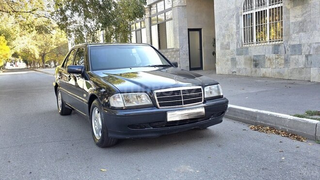 Mercedes C 200 2000, 324,555 km - 2.0 l - Sumqayıt