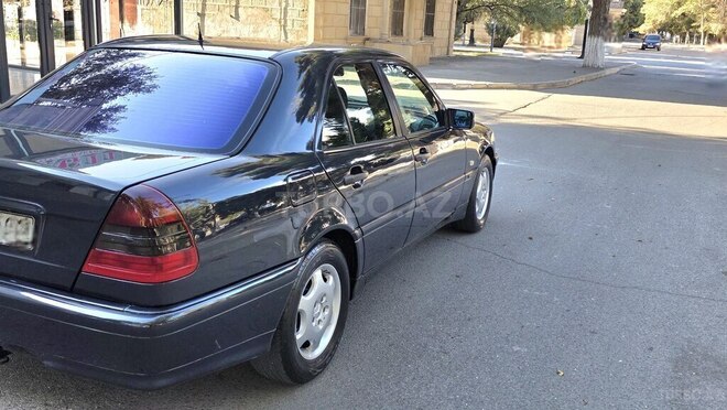 Mercedes C 200 2000, 324,555 km - 2.0 l - Sumqayıt