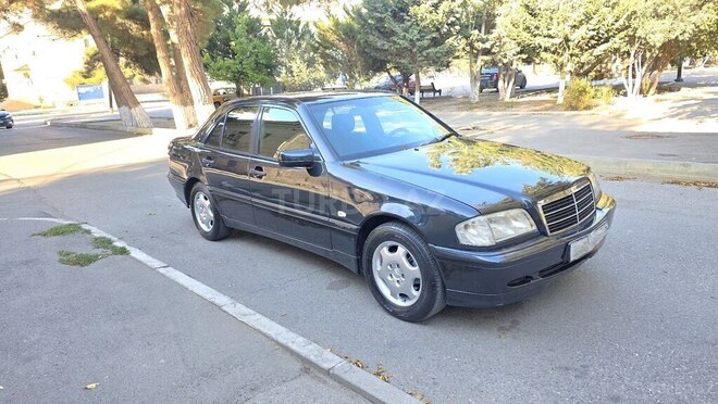 Mercedes C 200 2000, 324,555 km - 2.0 l - Sumqayıt