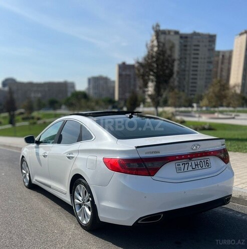 Hyundai Grandeur 2011, 197,757 km - 3.0 л - Bakı