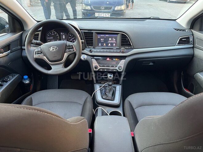 Hyundai Elantra 2017, 200,738 km - 2.0 l - Bakı