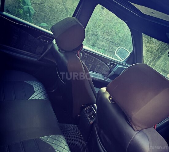 Mercedes E 240 1997, 354,213 km - 2.4 l - Bakı