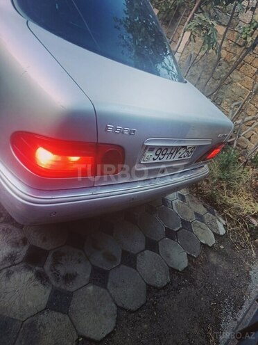 Mercedes E 240 1997, 354,213 km - 2.4 l - Bakı