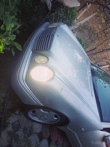 Mercedes E 240 1997, 354,213 km - 2.4 l - Bakı