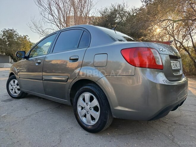 Kia Rio 2011, 250,000 km - 1.4 l - Bakı
