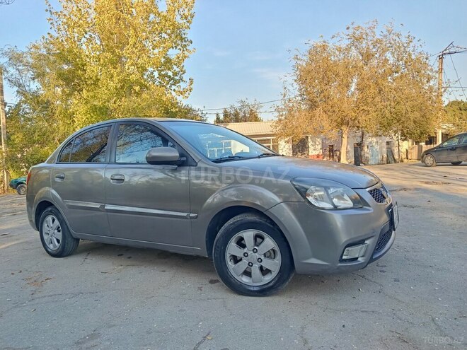 Kia Rio 2011, 250,000 km - 1.4 l - Bakı