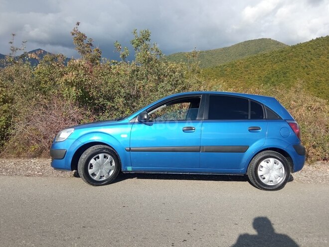Kia Rio 2009, 222,145 km - 1.4 l - Şəki