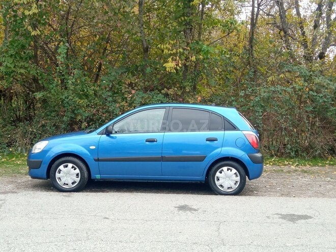 Kia Rio 2009, 222,145 km - 1.4 l - Şəki