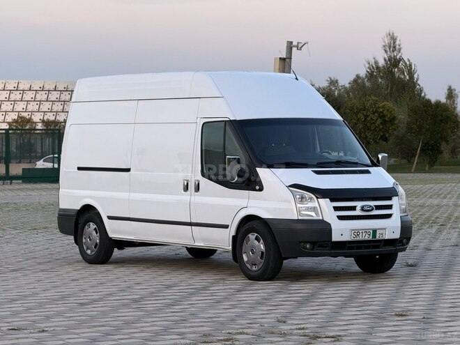 Ford Transit-4