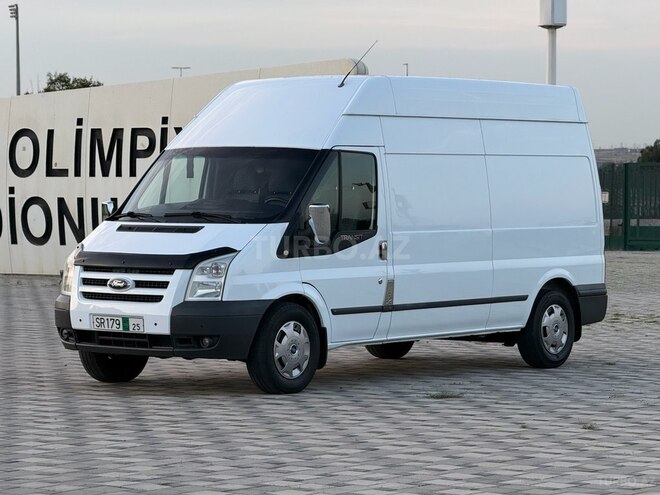 Ford Transit-3